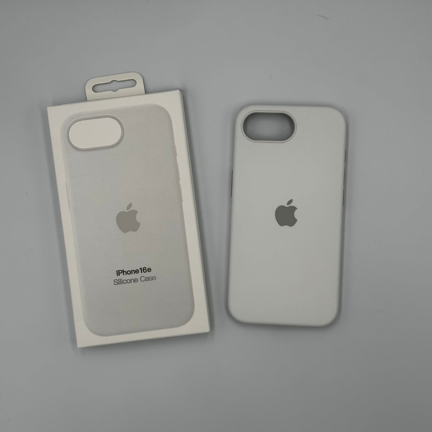 Silicone Case with MagSafe - iPhone 16 , 16 Pro, 16 Pro max and Plus