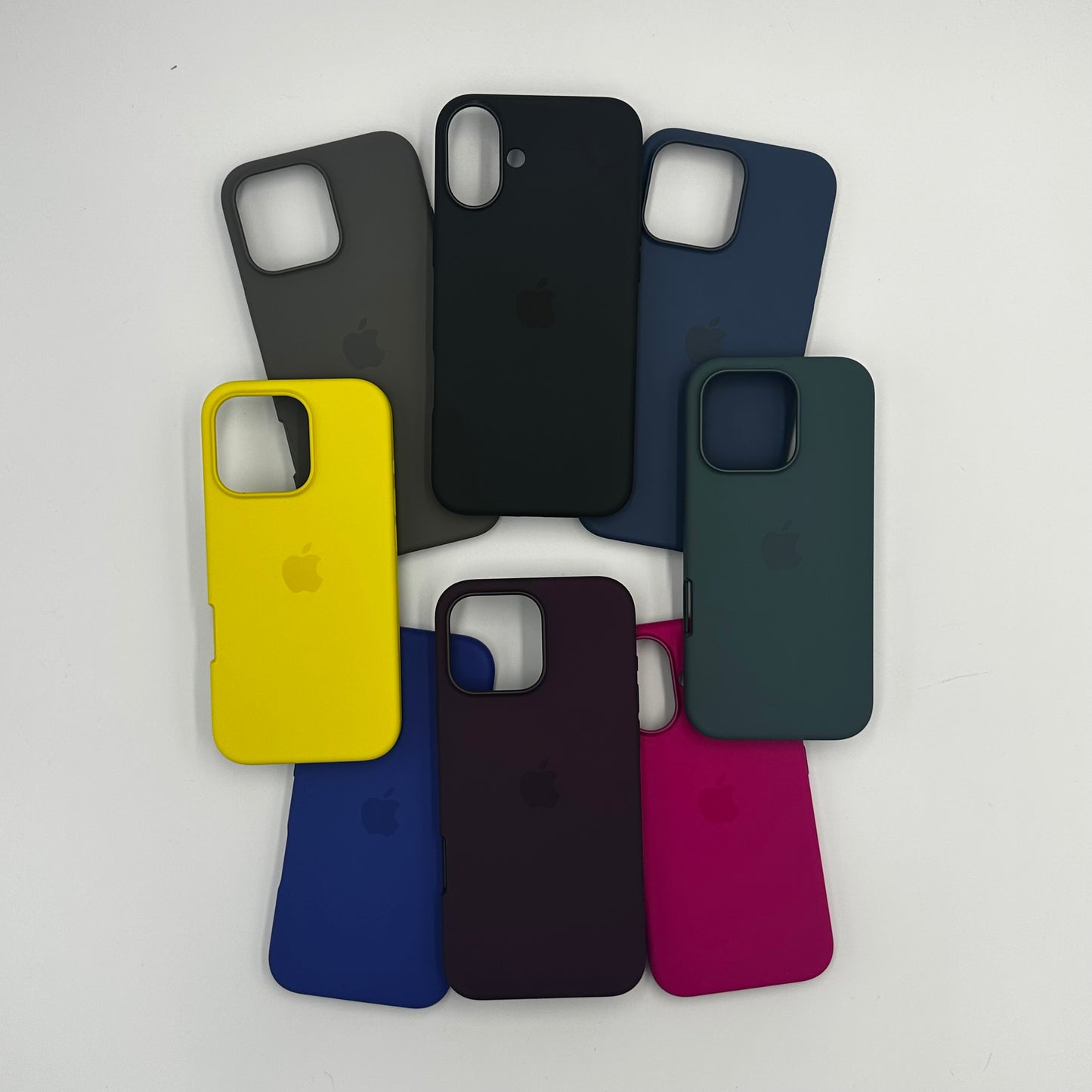 Silicone Case with MagSafe - iPhone 16 , 16 Pro, 16 Pro max and Plus