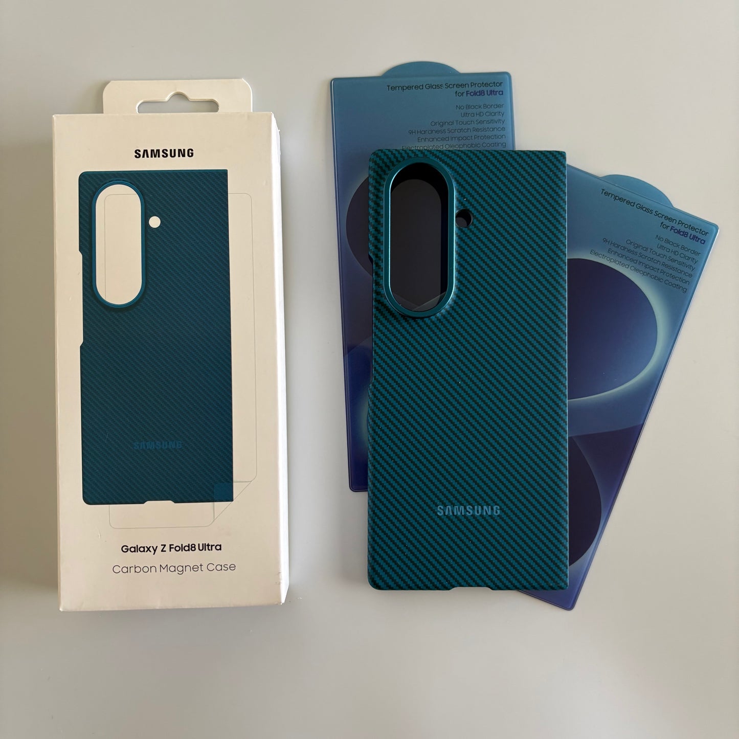 Samsung Carbon Magnet Case - Galaxy Z Fold 8 Ultra + 2x Screen Protectors