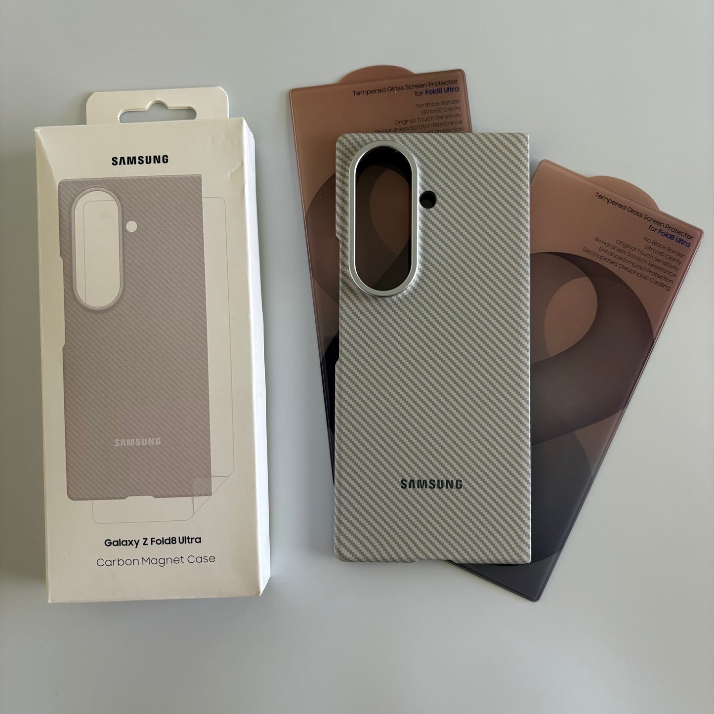 Samsung Carbon Magnet Case - Galaxy Z Fold 8 Ultra + 2x Screen Protectors