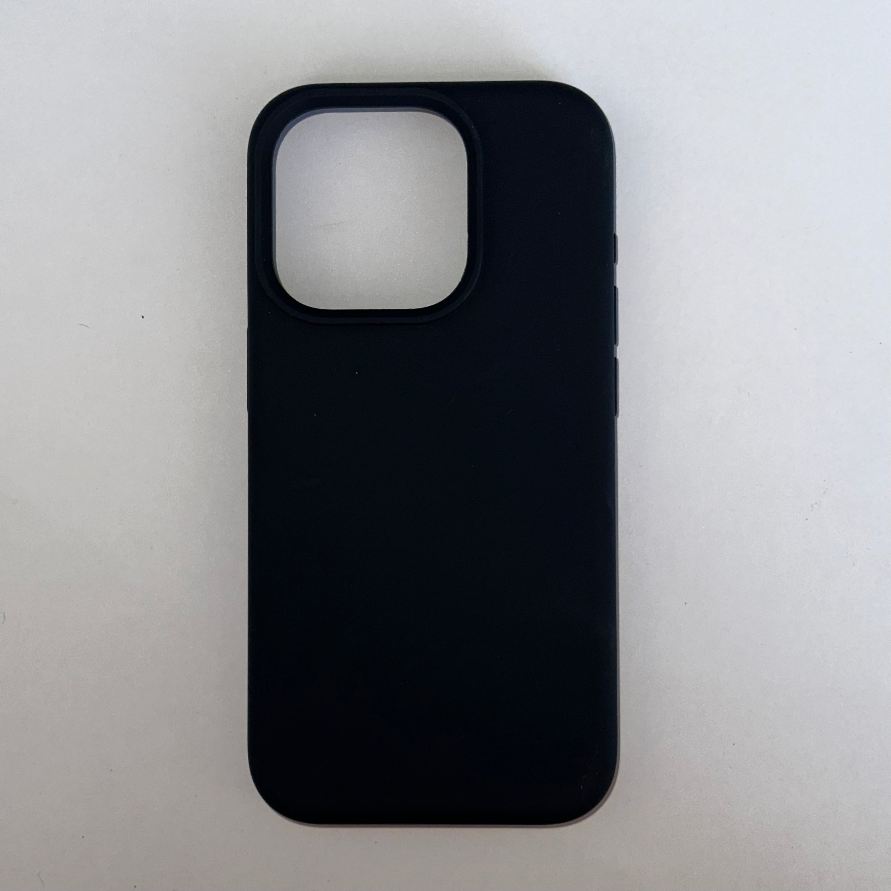 Silicone Case With MagSafe - IPhone 15 Series – TechSpace